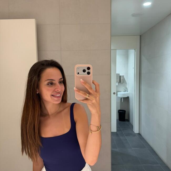 Babysitter in Viladecans: Laia
