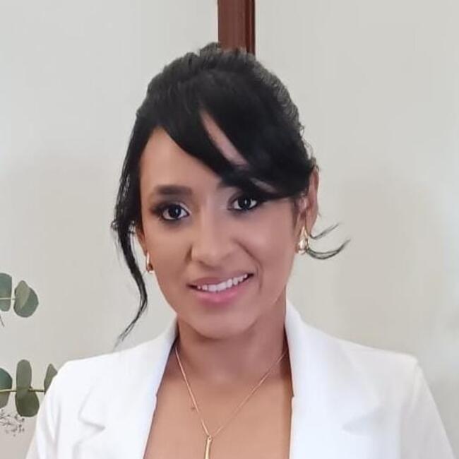 Babysitter in Oeiras: Sueli Marques