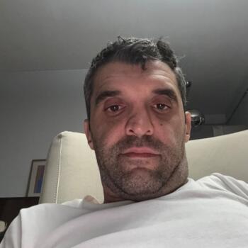 Babysitting job in Yerevan: babysitting job Razmig