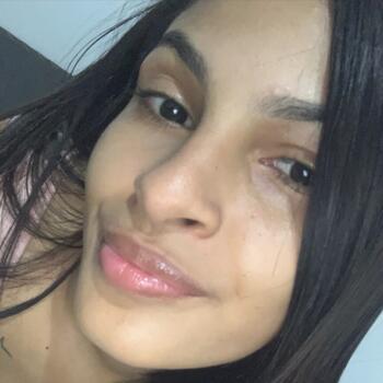 Babysitter in Petrolina: Thaina