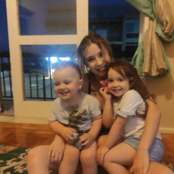 Trabalho de babysitting Paços de Ferreira: Trabalho de babysitting Medusa