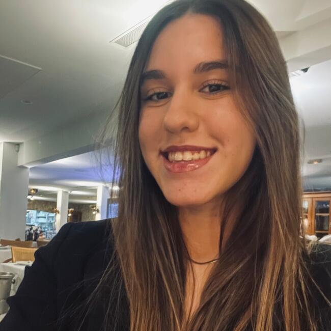 Babysitter in Montijo: Carolina