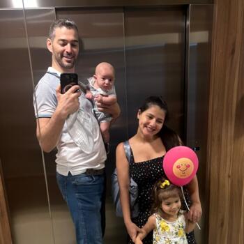 Emprego de babá em Uberaba: emprego de babá Kedley