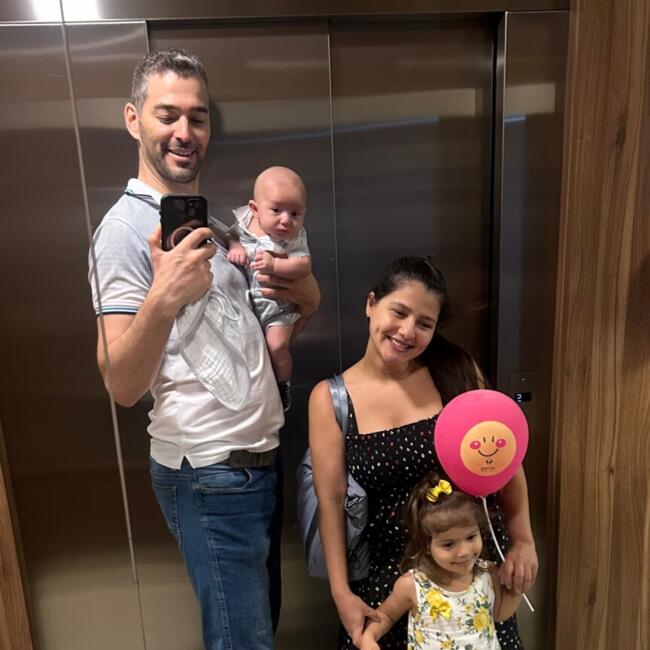 Emprego de babá em Uberaba: Kedley