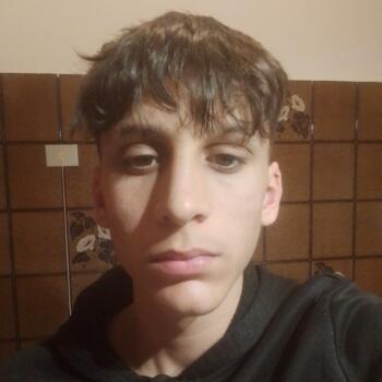 Babysitter in Galbiate: Nicholas