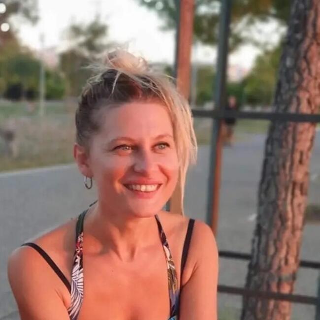 Babysitter in Athens: Ελευθερία