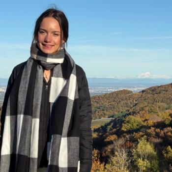 Babysitter Luxeuil-les-Bains: Loona