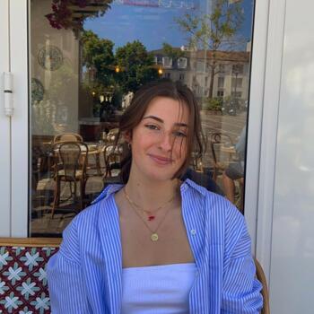 Baby-sitter in Garches: Margot