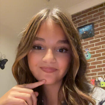 Babysitter in Mechelen: Naira