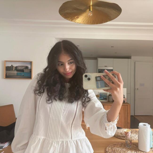Babysitter in Paris: Inès