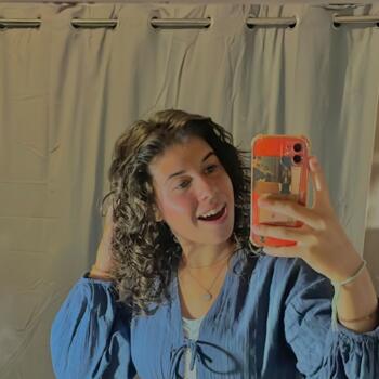 Babysitter in Thorée-les-Pins: Evy