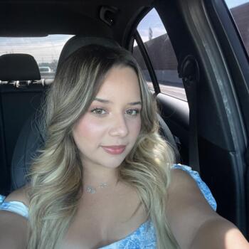 Babysitter Lawndale (California): Breanna