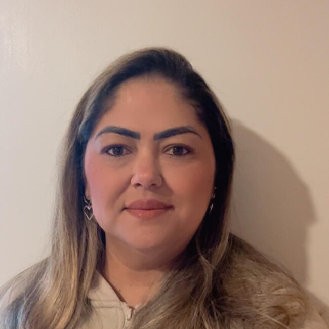 Babysitter in Galway: Elenir