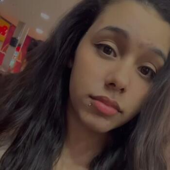 Babysitter Maceió: Liriel