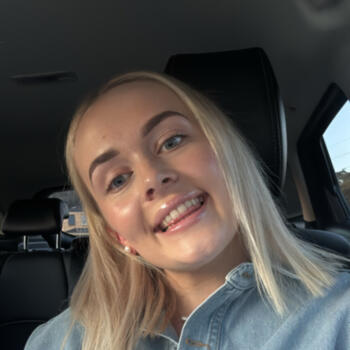 Babysitter Central Coast: Laura