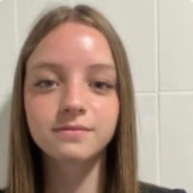 Babysitter in Annonay: Leana