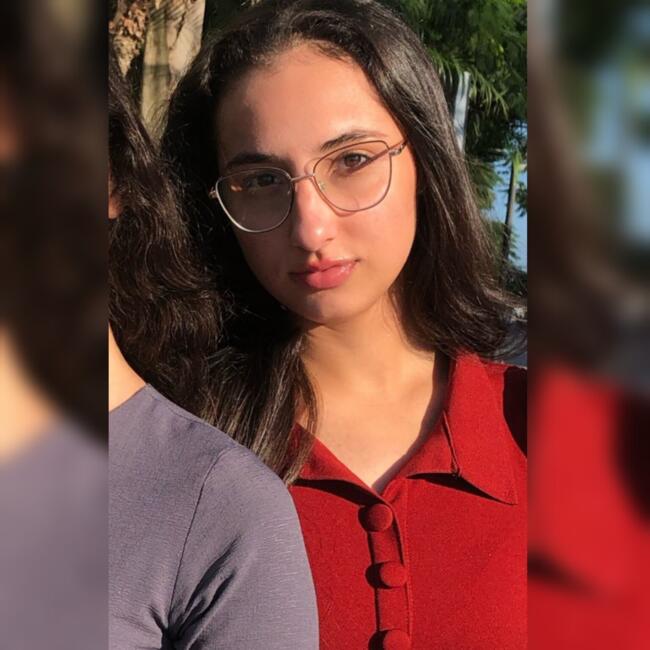 Babá em Florianópolis: Isadora