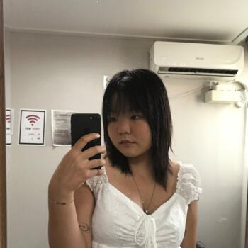 Babysitter in Singapore Island: Joy