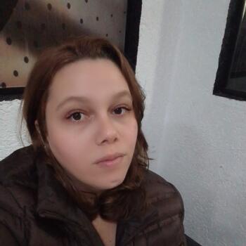 Babysitter in Santo André: Aline