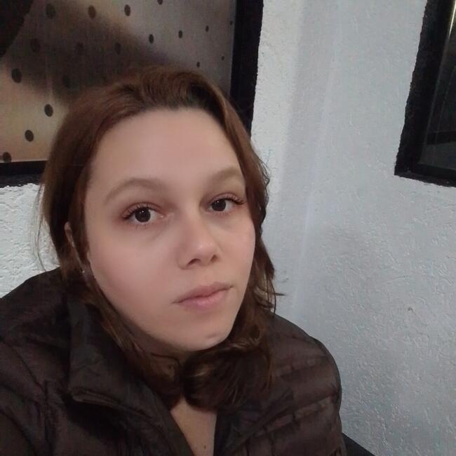 Babysitter in Santo André: Aline