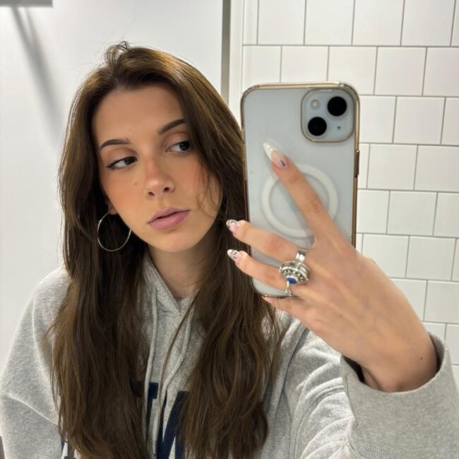 Opiekunka do dziecka w Praga Południe: Victoria