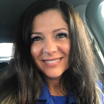 Nanny munka Üröm területén: bébiszitter munka Ildikó