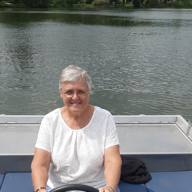 Babysitter in Ichtegem: Sabine