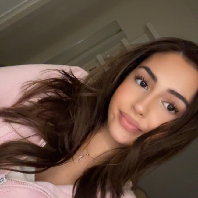 Babysitter in Olivet: Aïcha