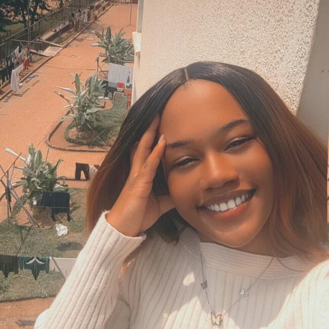 Babysitter in Kigali: Uwase