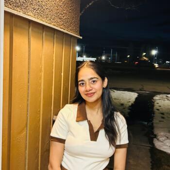 Baby-sitter in Prince George: Simar