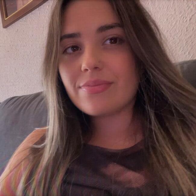 Babysitter in Zaragoza: Ainhoa