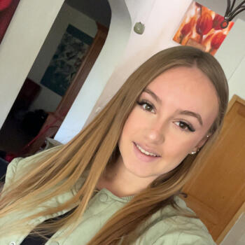 Babysitter in Montarnaud: Adeline