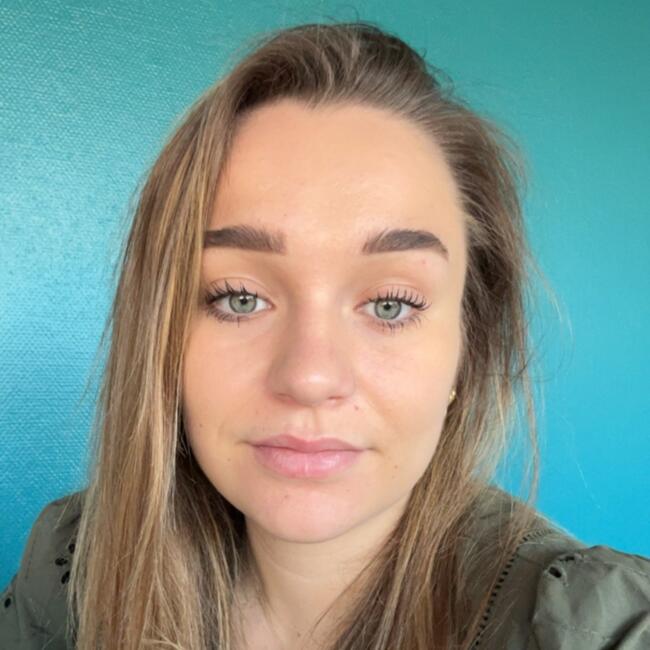 Babysitter in Le Mans: Lise