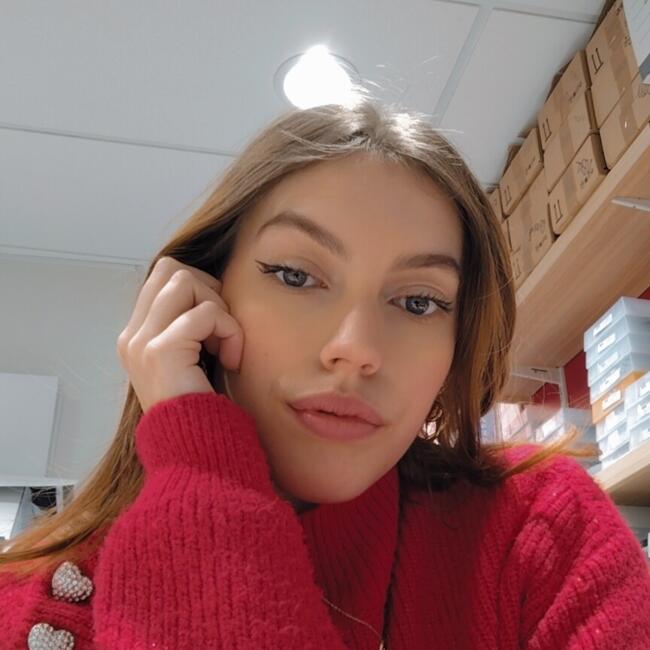 Babysitter in Ouistreham: Emilie