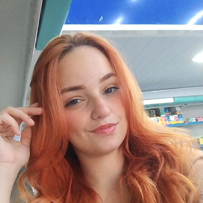 Babysitter in Magé: Jully