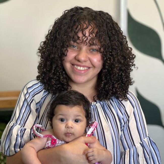 Emprego de babá em Cambé: Rita