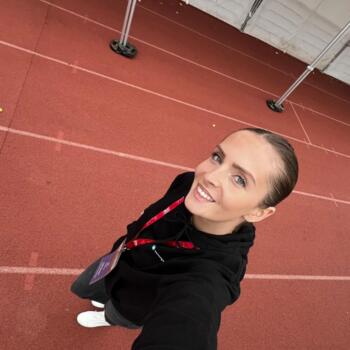 Babysitter in Paris: Anouk