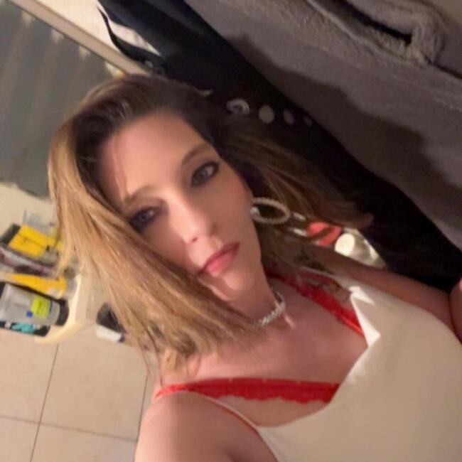 Babysitter in La Louvière: Carmelina