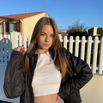 Baby-sitter in Cholet: Léna