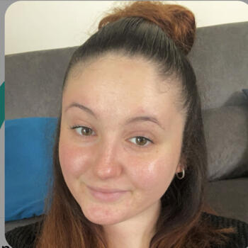 Babysitter in Vayres: Andréa