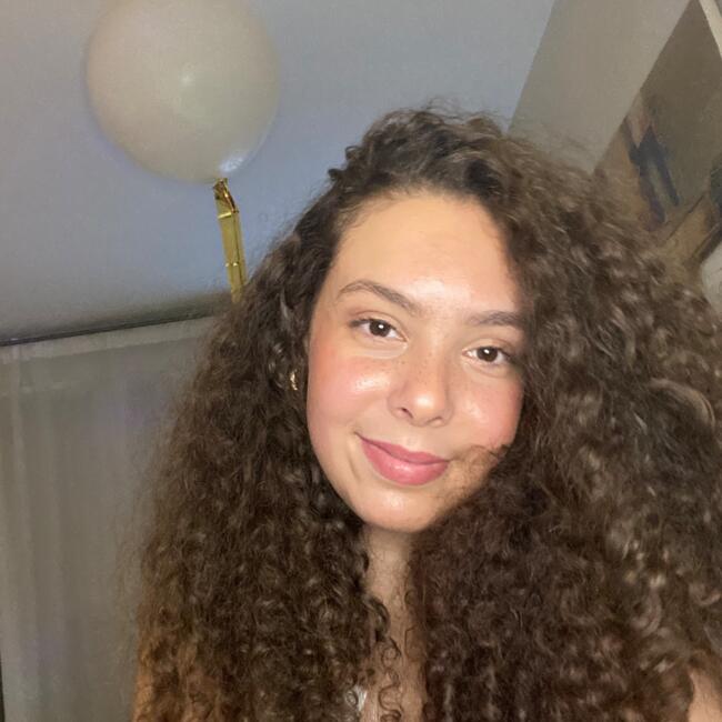 Baby-sitter in Colombes: Yasmina