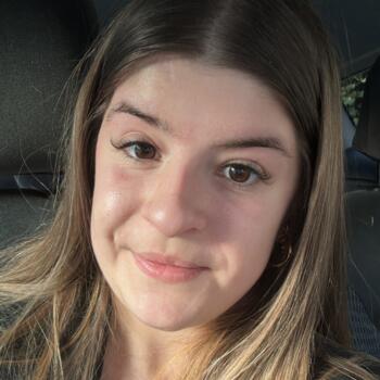 Babysitter in Les Noës-près-Troyes: Jade