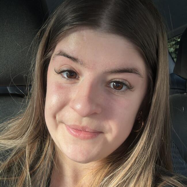 Babysitter in Les Noës-près-Troyes: Jade