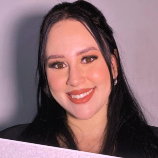 Babysitting job in Osasco: Yasmim