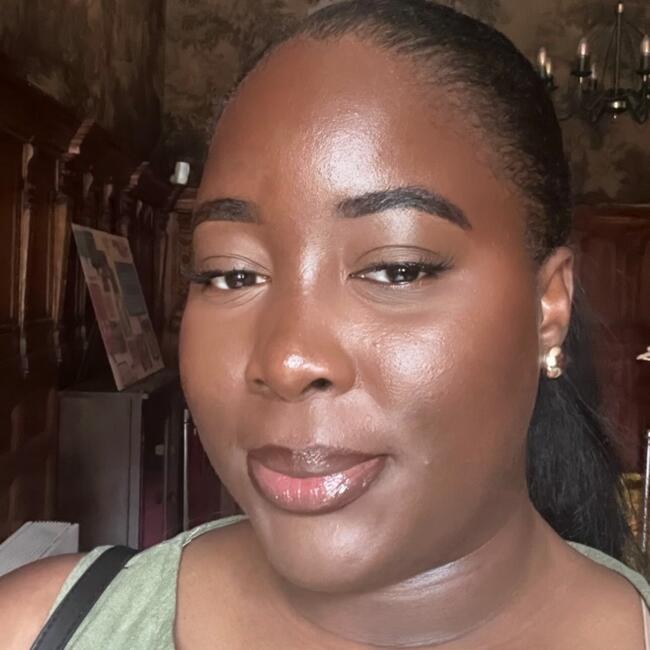 Babysitter in Croydon: Joyce