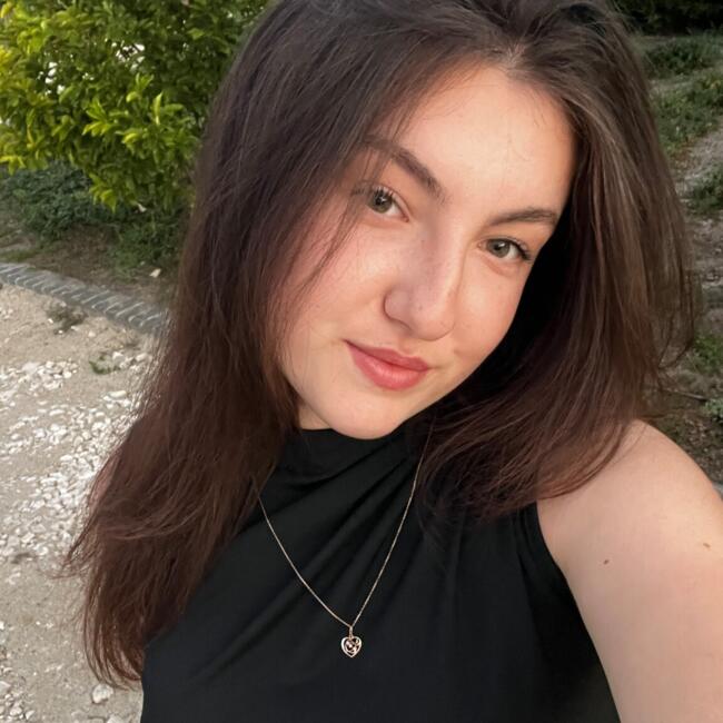 Babysitter in Bobigny: Alexandra