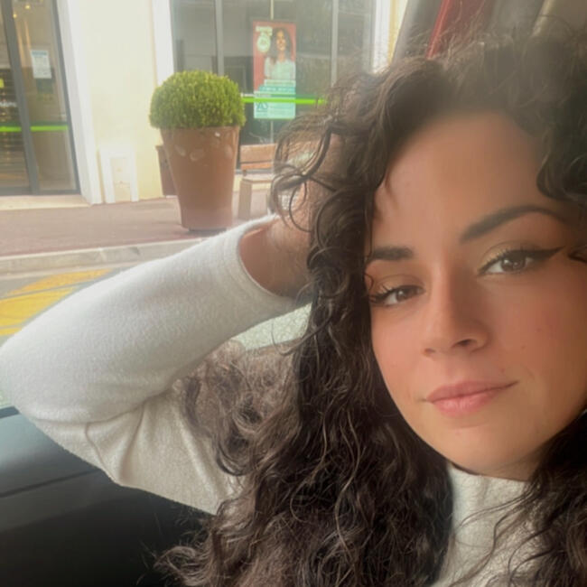 Babysitting job in Menton: Luciana