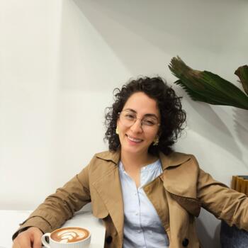 Babysitter in Vitry-sur-Seine: Evy