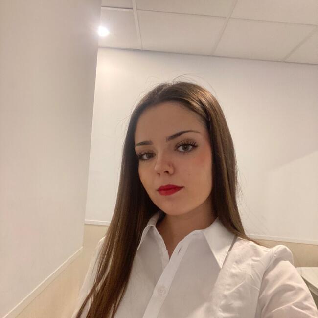 Canguro en Murcia: Marta