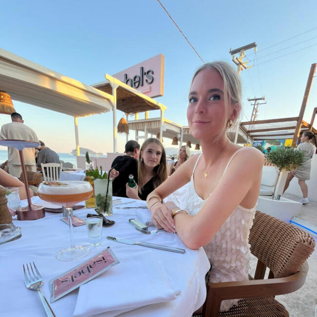 Babysitter in Dún Laoghaire: Ella